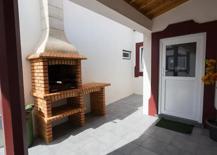 Casa Codorniz 펜션 Praia da Vitória